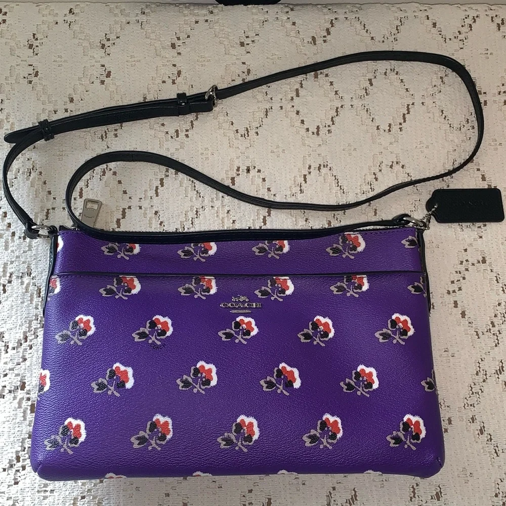 Coach Bramble Rose Crossbody Bag and Black Pouch - Picture 4 of 16